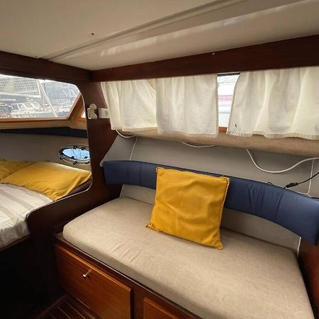 Barco Acogedor - Cosy Boat - Barcelona Hotel Kültér fotó