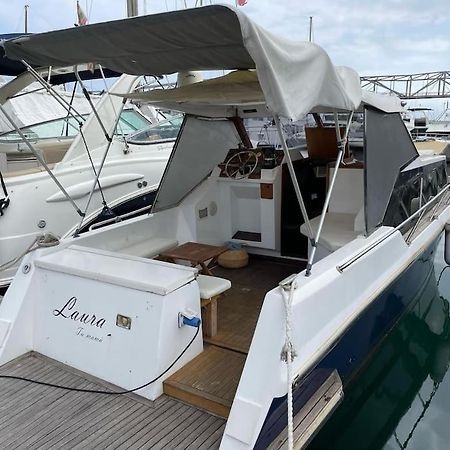 Barco Acogedor - Cosy Boat - Barcelona Hotel Kültér fotó